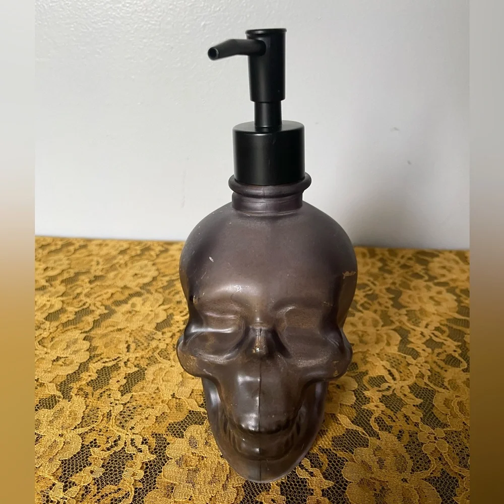 Skull Soap Dispenser - Black